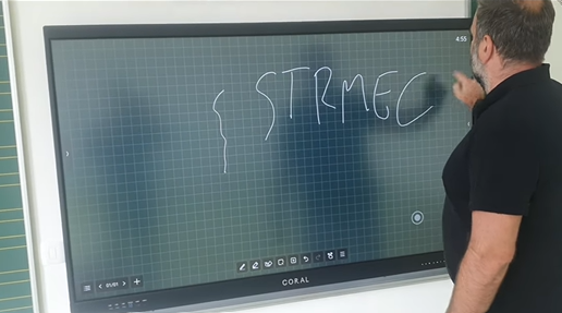 Pametne ploče u svakoj učionici