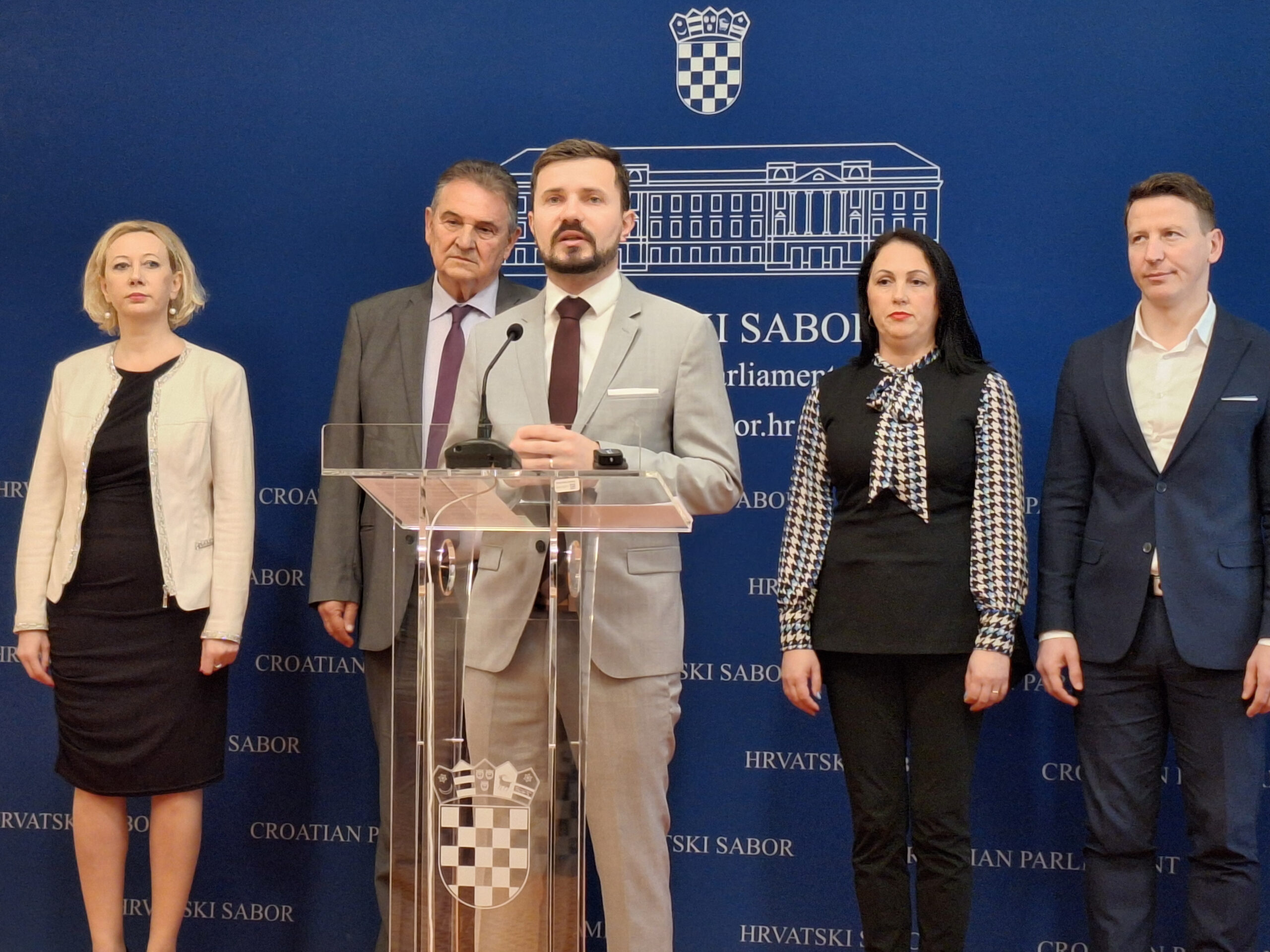 Svaki dan je bitan, zato hitno raspustimo Sabor i idemo na izbore